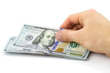El yüz dolar faturaları koyarak