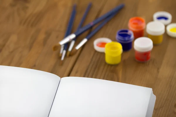 Painting in scetch book — Stock Photo, Image