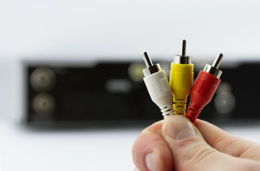 AV kablosu konnektörleri