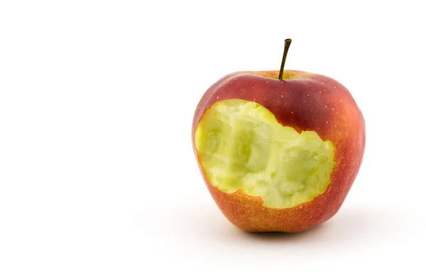 Czerwone jabłko ugryzi — Zdjęcie stockowe
