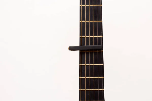 Cap Gitarze Podstrunnicy Białym Tle Bliski Plan Drewniana Gitara — Zdjęcie stockowe