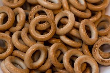 Küçük kurutucular. Kurutulmuş simit. Geçmişi. Bir sürü kurutulmuş simit..