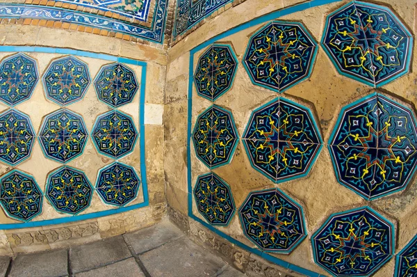 Exterieur detail van het mausoleum van het Khoja Ahmed Yasavi in Turkestan, Kazachstan. — Stockfoto