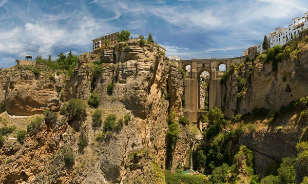Stone bridge Puente Nuevo-hídtól, Ronda, Spanyolország Stock Kép