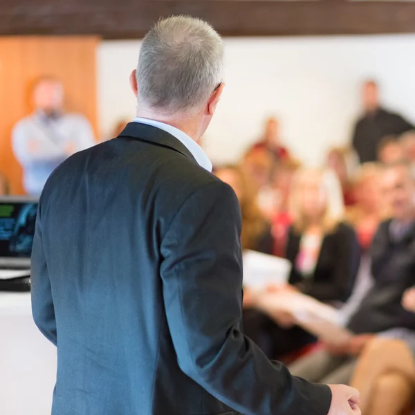 Relatore alla Conferenza e alla Presentazione del Business. — Foto Stock