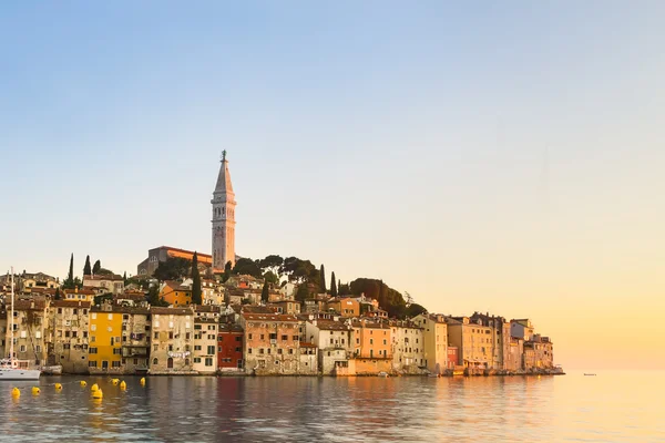 Kuststad Rovinj, Istrië, Kroatië. — Stockfoto