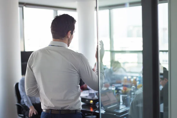 Business team Leader leverera presentation i Office. — Stockfoto