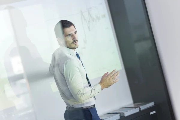 Apresentação de negócios em reunião corporativa. — Fotografia de Stock