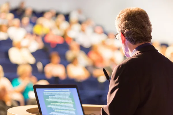 Relatore alla Conferenza e alla Presentazione del Business. — Foto Stock