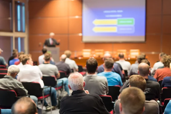 Publiken i föreläsningssalen. — Stockfoto