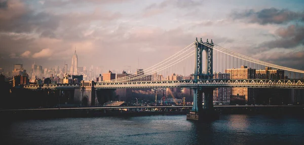 Widok na most Williamsburg w Nowym Jorku — Zdjęcie stockowe