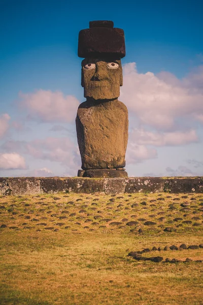 Moai at Ahu Tongariki, Easter island, Chile. — Stock Photo, Image