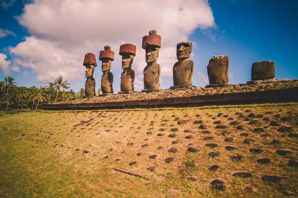 Moai at Ahu Tongariki, Easter Island, Chile. — 图库照片