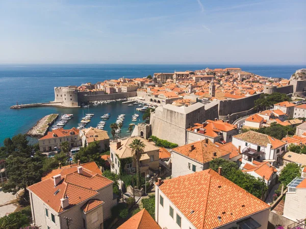 Una vista panorámica de la ciudad amurallada, Dubrovnik, Croacia. —  Fotos de Stock