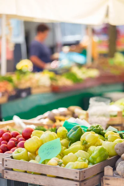 Stalle du marché des agriculteurs . — Photo