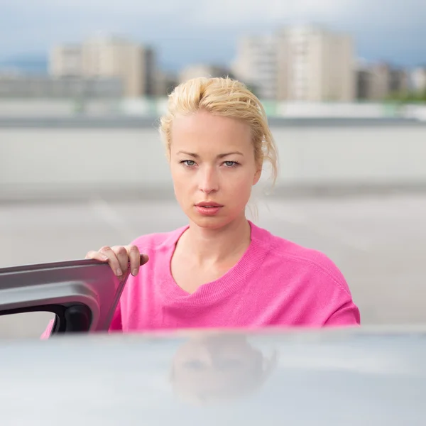 Responsible female driver. — Stock Photo, Image