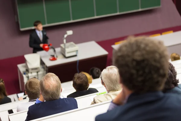 Palestra na universidade. — Fotografia de Stock