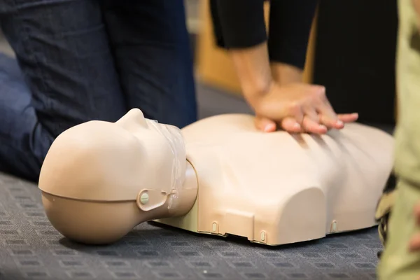 Pierwszej pomocy Cpr seminarium. — Zdjęcie stockowe