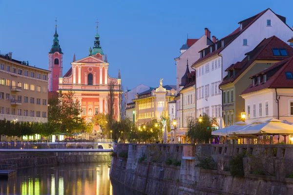 Romantický středověká Evropa Lublaň, Slovinsko,. — Stock fotografie