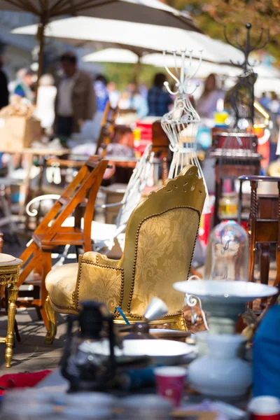 Mercado dominical de pulgas . — Foto de Stock