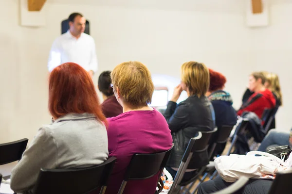 Ponente en Taller de Negocios . — Foto de Stock