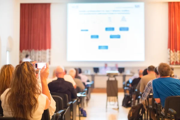 Relatore alla Conferenza e alla Presentazione del Business. — Foto Stock