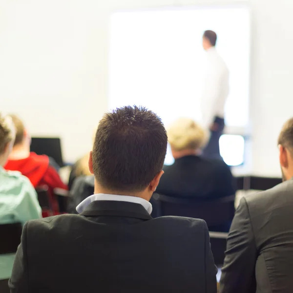 Ponente en la convención y presentación de negocios . — Foto de Stock