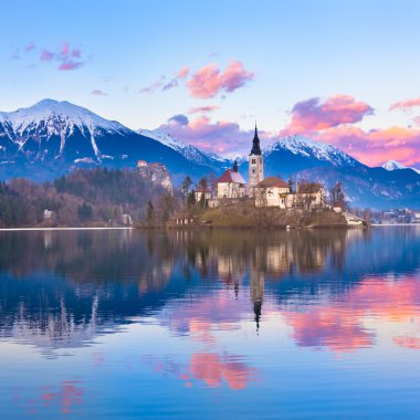 Günbatımı, Slovenya, Avrupa'nın bled.