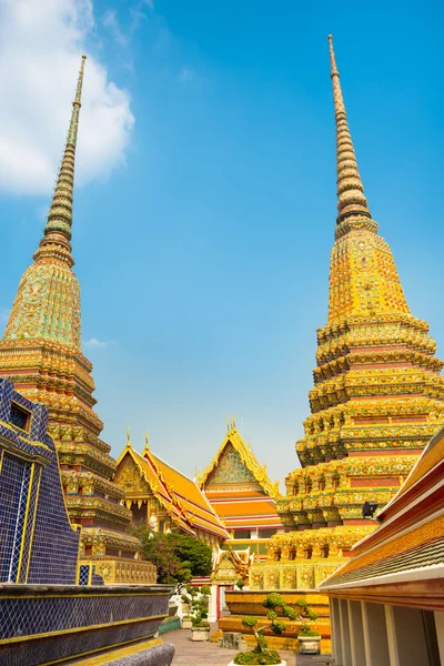 Pagodadan Wat Pho tapınağın Bangkok, Tayland — Stok fotoğraf