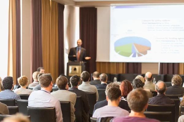 Speaker at Business Conference and Presentation — Stock Photo, Image