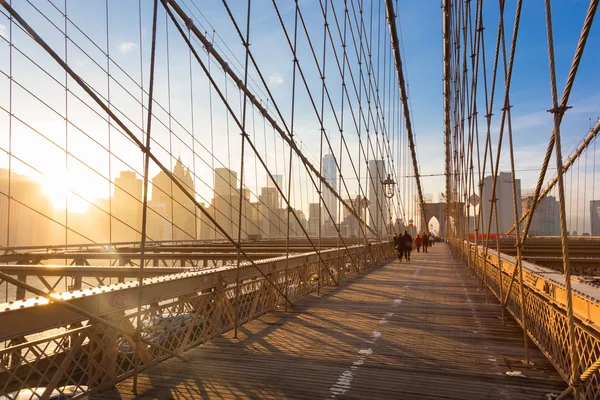 Puente de Brooklyn al atardecer, Nueva York. —  Fotos de Stock
