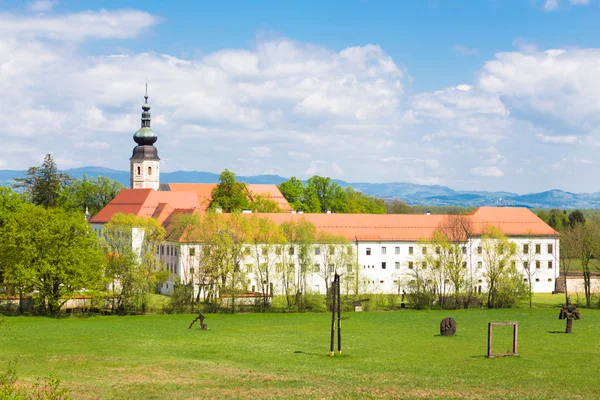 Klášter Kostanjevica na Krki, Slovinsko, Evropa. — Stock fotografie