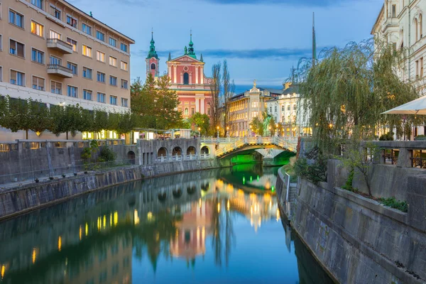 Romantiska medeltida ljubljana, Slovenien, Europa. — Stockfoto