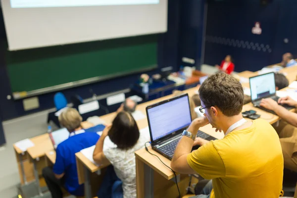 Informatica workshop aan de Universiteit. — Stockfoto