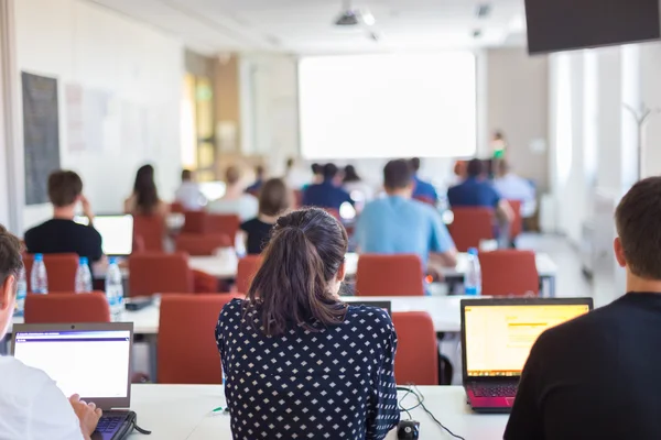 Lezing aan de universiteit. — Stockfoto