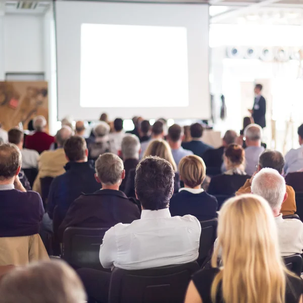 Pubblico in aula magna. — Foto Stock