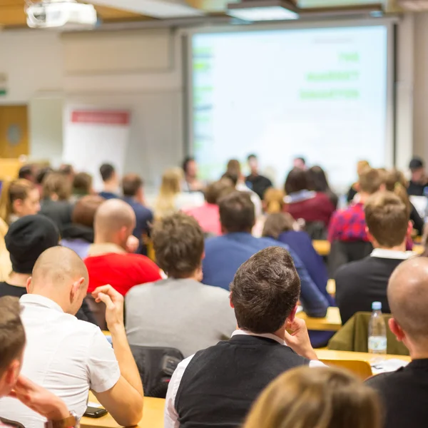 Workshop op universitaire collegezaal. — Stockfoto