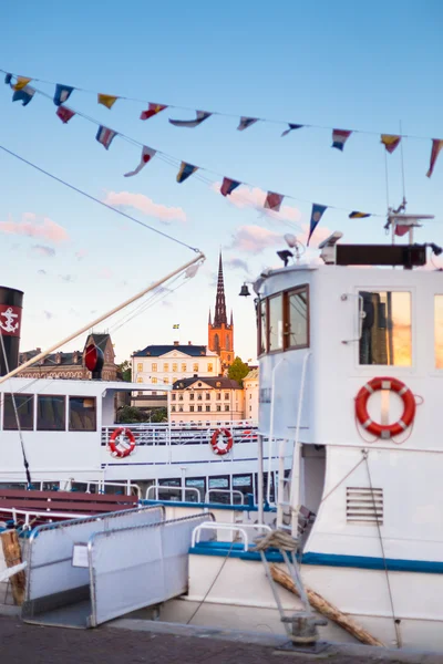 Traditional ferry steamer in Gamla stan, Stockholm, Sweden. — Stock Photo, Image