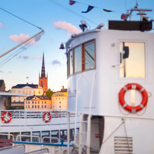 Traditionella färja ångbåt i Gamla stan, Stockholm, Sverige. — Stockfoto