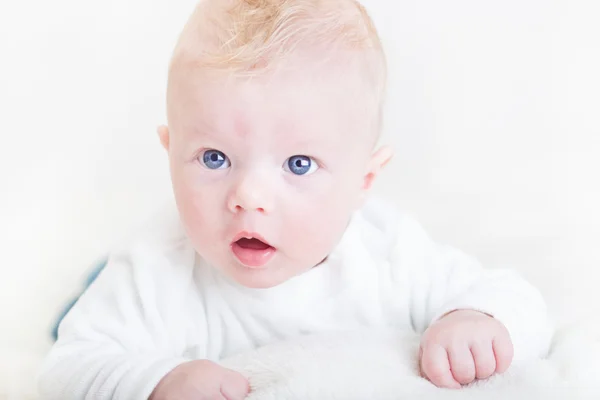 Baby with blue eyes — Stock Photo, Image