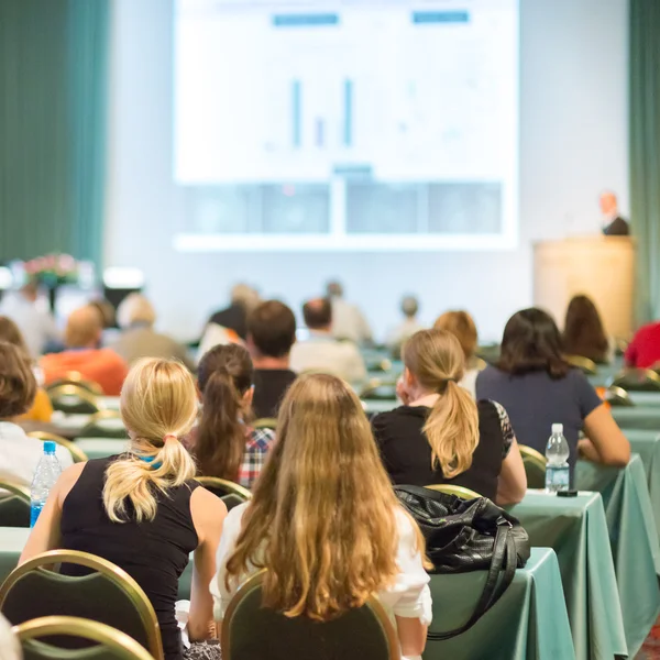 Publik i konferenssalen. — Stockfoto