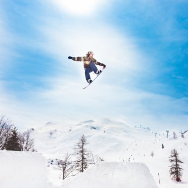 Serbest stil snowboard
