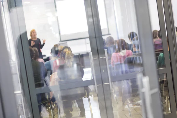 Pubblico in aula magna. — Foto Stock