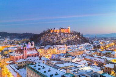 Kışın Panorama Ljubljana. Slovenya, Europe.