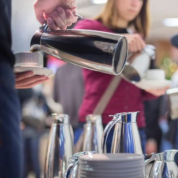 Koffiepauze op zakelijke bijeenkomst — Stockfoto