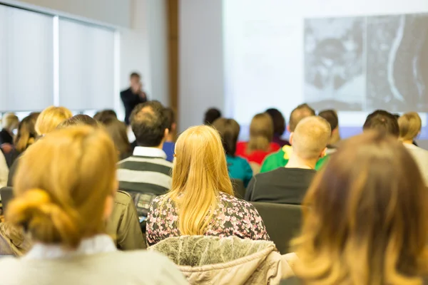 Fakultätsvortrag und Workshop. — Stockfoto