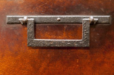 Ayrıntı antik Japon demir bağlı göğüs