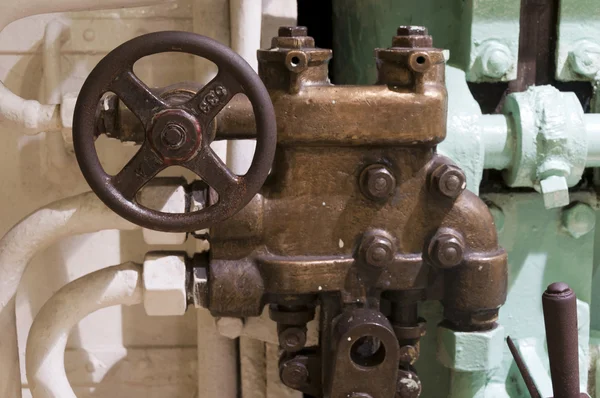 Vintage safety valve — Stock Photo, Image