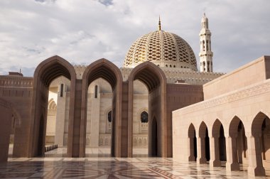Giriş Sultan Qaboos bin cami, Umman