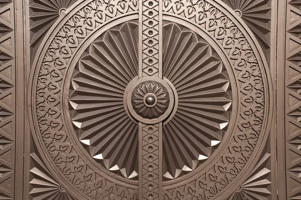 Door ornament at the Entrance of the Sultan Qaboos Grand Mosque, Oman — Stock Photo, Image